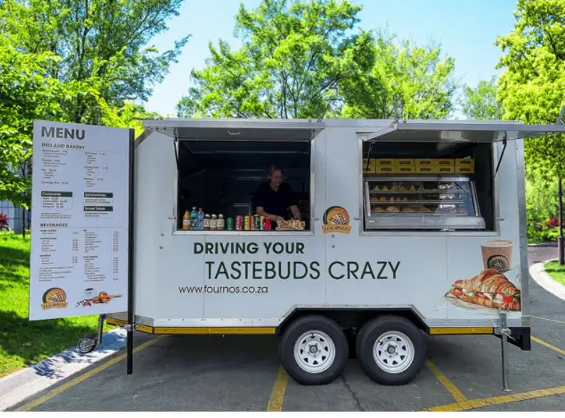 Food Truck With Snacks - Pequenas máquinas de lanche elétricas móveis,